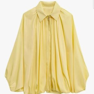 Never Worn Women's Puffed Bomber Jacket Oversized, Size  L